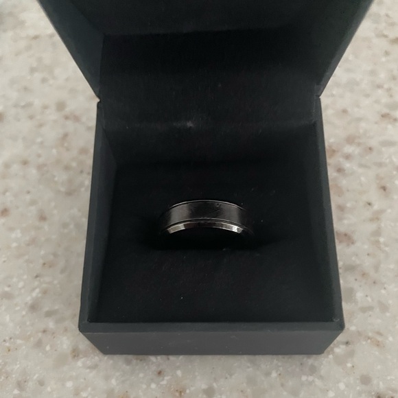 Men’s Titanium Wedding Band Size 11 - Picture 6 of 6